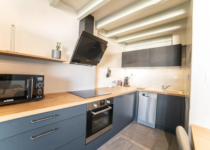 Lejlighed Le Donjon - Agreable T2 Centre - Parking Gratuit 2 Min -