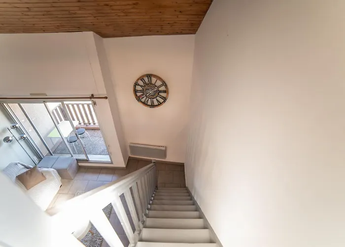 Le Donjon - Agreable T2 Centre - Parking Gratuit 2 Min - Lejlighed